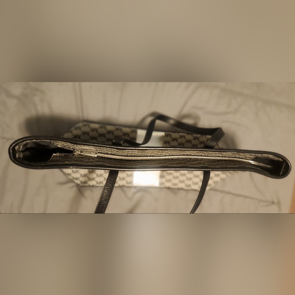 Michael Kors Monogram Black and White Tote Silver Stripe - Picture 8 of 10